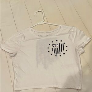 Women’s 1776 white crop tee